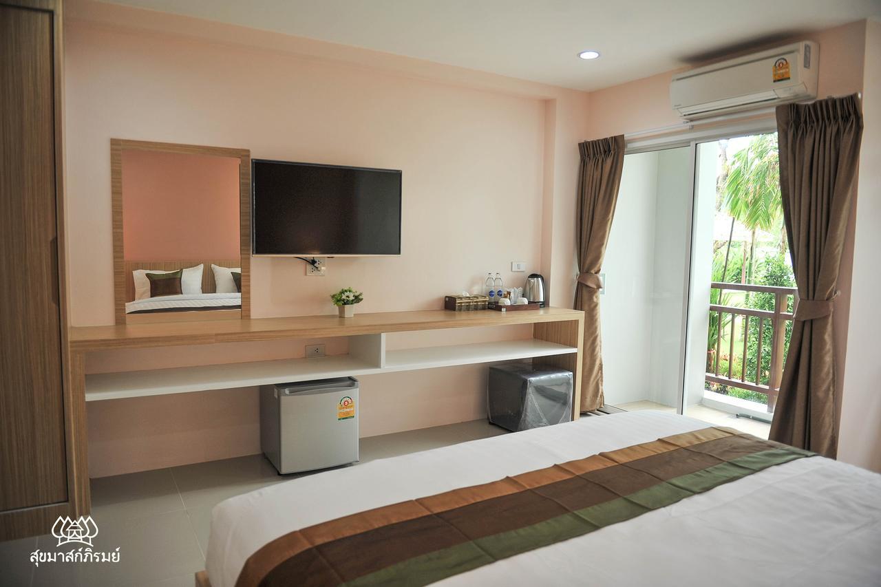 Sukkhamas Pirom Hotel Nakhon Ratchasima Bagian luar foto