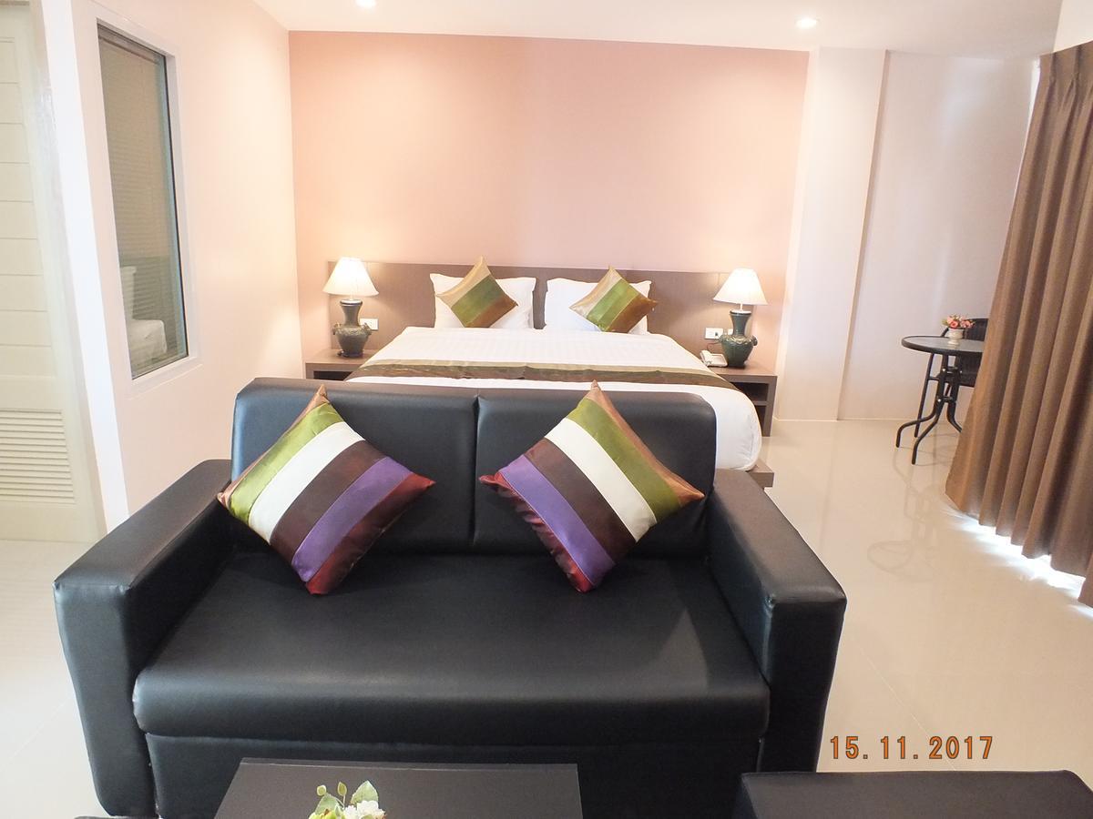 Sukkhamas Pirom Hotel Nakhon Ratchasima Bagian luar foto